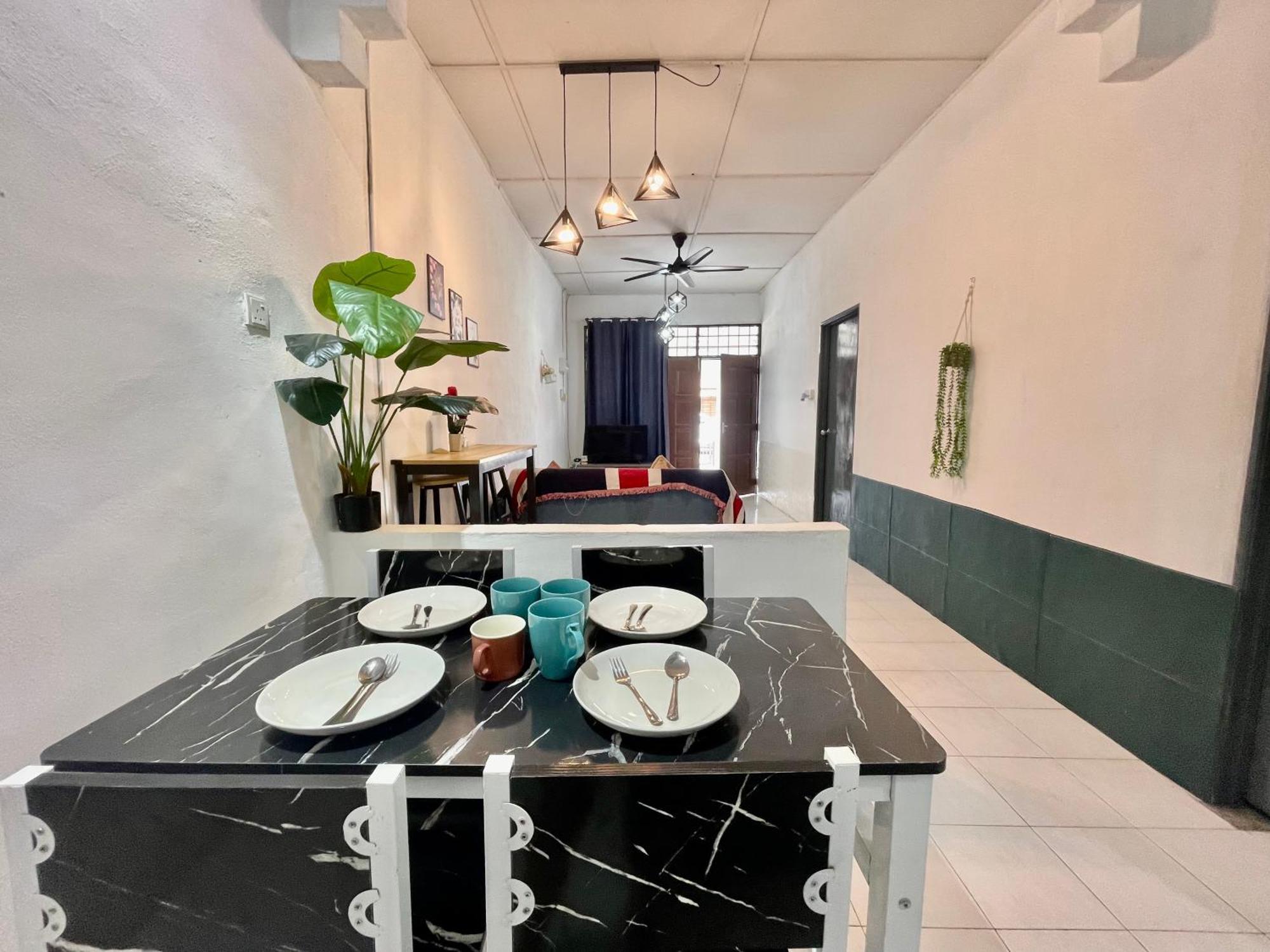 Entire Cozy Home 16 • 3 Bedroom @ Alma 大山脚 外观 照片