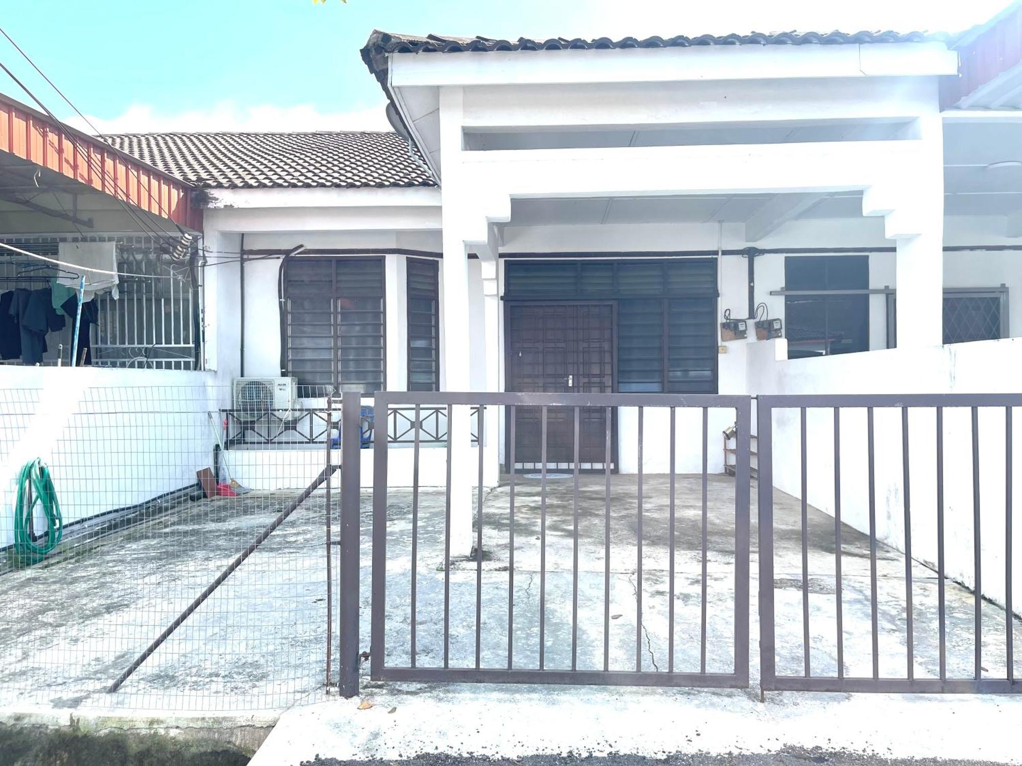 Entire Cozy Home 16 • 3 Bedroom @ Alma 大山脚 外观 照片